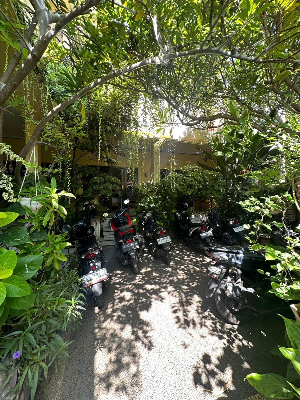 Sari Buana Bed&Breakfast Kuta Lombok Exterior foto