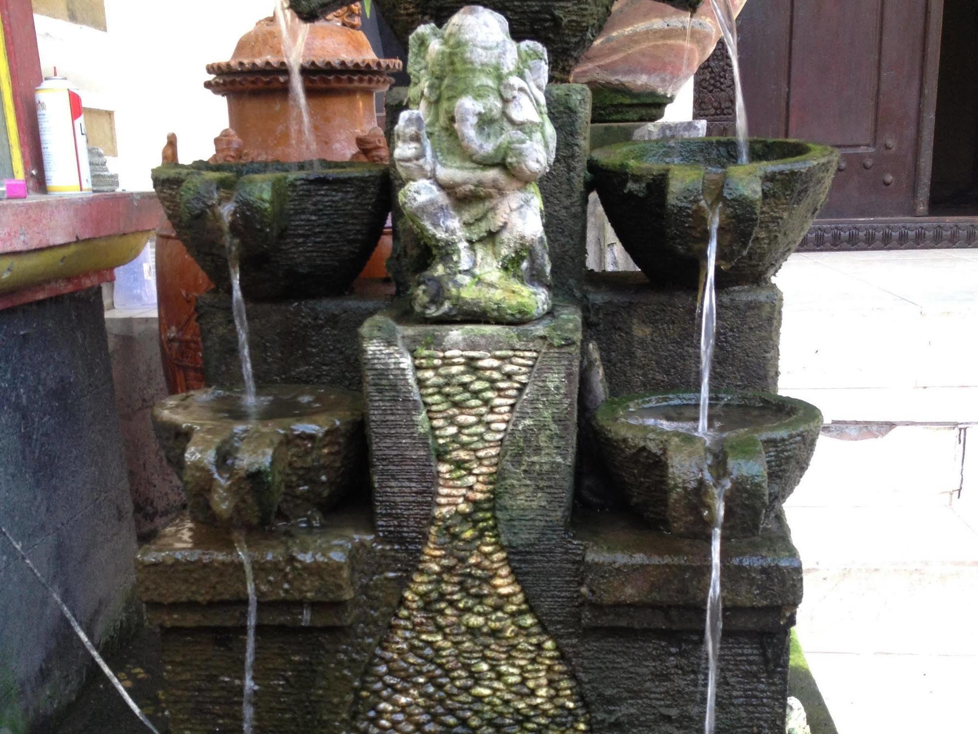 Sari Buana Bed&Breakfast Kuta Lombok Exterior foto